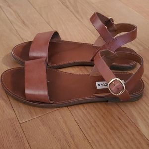 Women's Size 6 Tan Steve Maddan Sandals